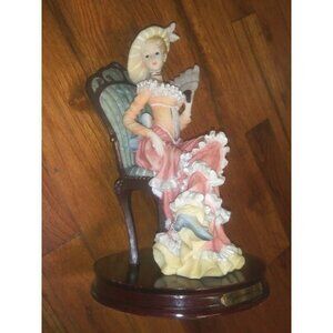 Giovanni Collection Figurine Victorian Lady sitting on chair W/FAN 12" STATUE